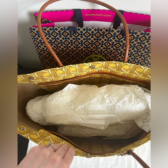 Tory Burch Canvas Basketweave Tote Bag Saffron Basketweave Gold Yellow Brown - Picture 5 of 10